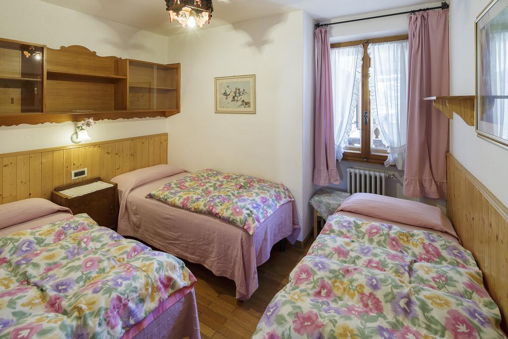 Villa Casanova - Stayincortina Cortina dʼAmpezzo Cameră foto