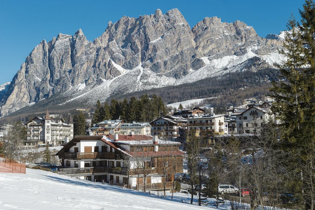 Villa Casanova - Stayincortina Cortina dʼAmpezzo Cameră foto